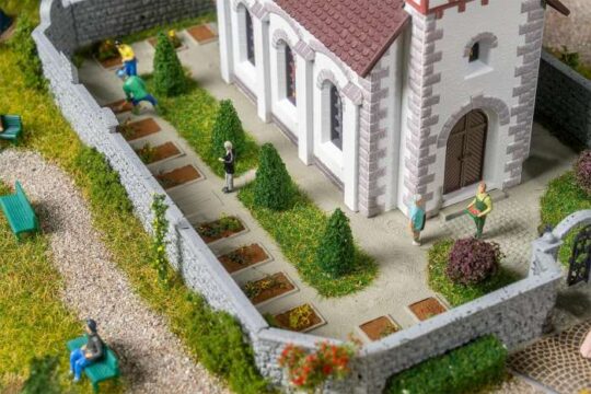 Faller H0 Dorpskerk met kerkhof 130679 - Afbeelding 3