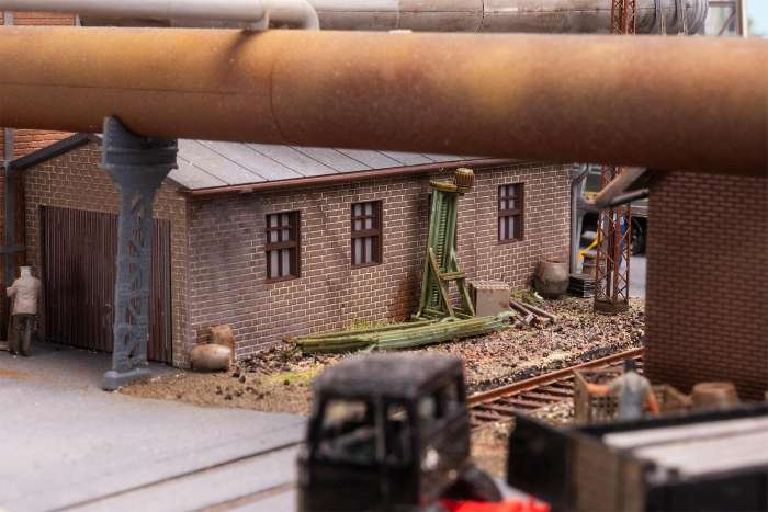 Faller H0 Blaaszaal met pijpleidingen 130024 - Afbeelding 3