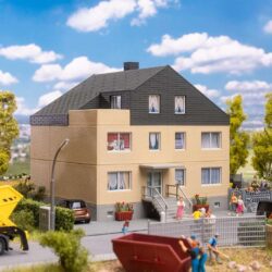 Faller H0 appartementen complex 130755